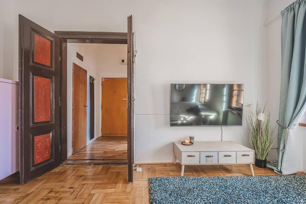 Carolina'S Romantic Apartment Hradec Králové Exterior foto